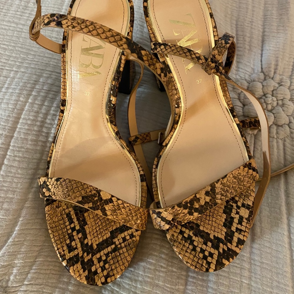 Animal print platform sandals